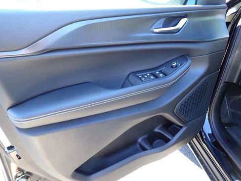 New 2025 Jeep Grand Cherokee L Altitude AWD/4WD image 15