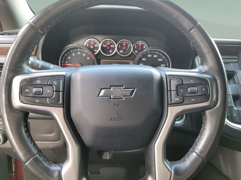 Used 2021 Chevrolet Tahoe Z71 w/ Rear Media and Nav Package AWD/4WD image 16