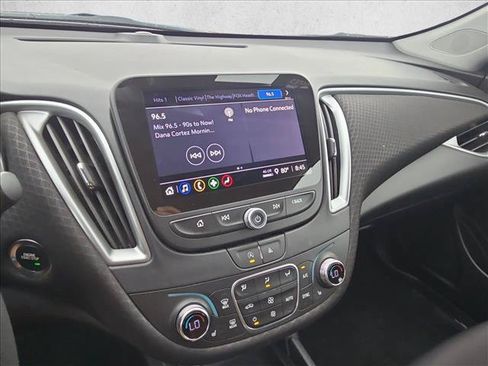 Used 2024 Chevrolet Malibu LT FWD image 13