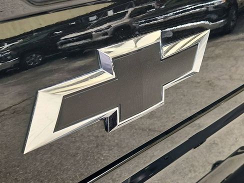 Used 2025 Chevrolet Silverado 1500 ZR2 w/ Technology Package AWD/4WD image 32