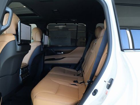 New 2026 Lexus LX 600 4WD w/ Luxury Package image 6