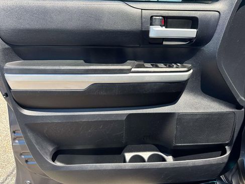 Used 2016 Toyota Tundra SR5 w/ SR5 Upgrade Package RWD image 19