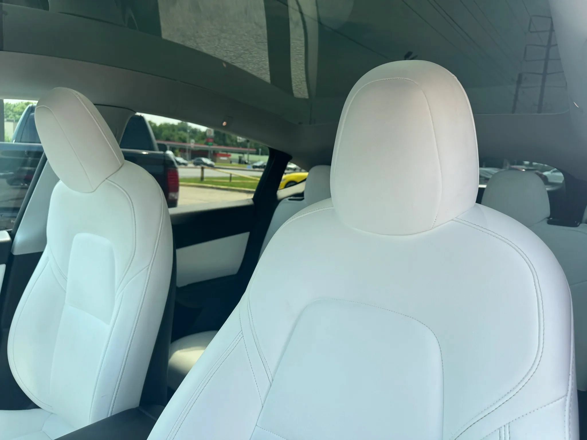 Used 2021 Tesla Model Y Long Range AWD/4WD image 15