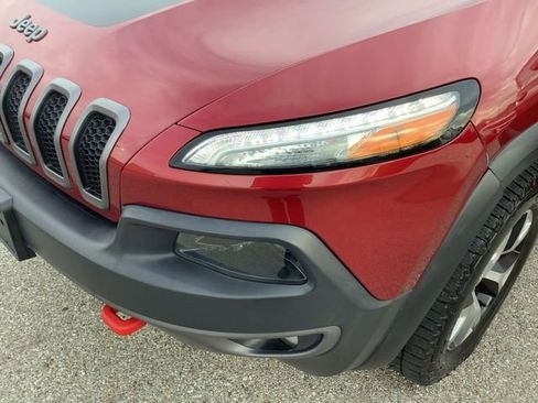 Used 2015 Jeep Cherokee Trailhawk w/ Comfort/Convenience Group image 26