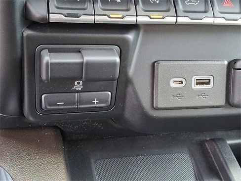 Certified 2022 GMC Sierra 1500 SLT w/ SLT Premium Plus Package image 24