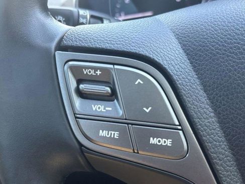 Used 2018 Hyundai Santa Fe Limited FWD image 25