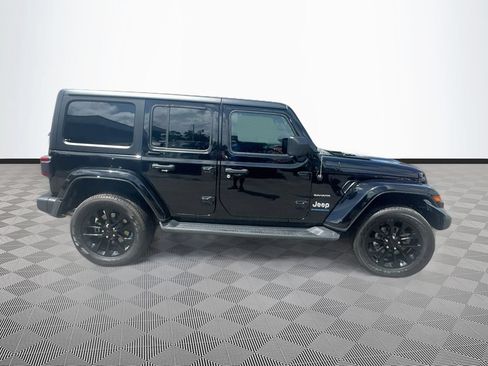 Used 2023 Jeep Wrangler Unlimited Sahara w/ Cold Weather Group AWD/4WD image 5
