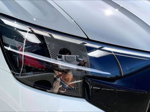 Used 2024 Audi SQ8 Premium Plus w/ Executive Package image 32