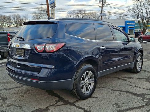 Used 2016 Chevrolet Traverse LT image 8