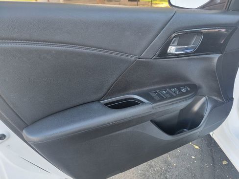 Used 2015 Honda Accord Sport image 9