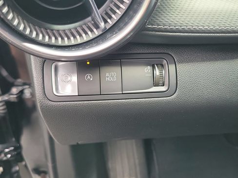 Certified 2025 Chevrolet Equinox LT FWD image 24