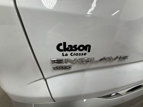 Used 2024 Buick Enclave Premium AWD/4WD image 21