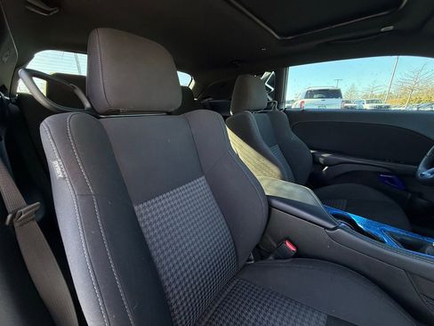 Used 2023 Dodge Challenger R/T w/ Blacktop Package image 29