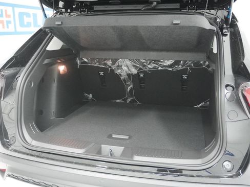 New 2026 Chevrolet Trax LT w/ Driver Confidence Package image 7