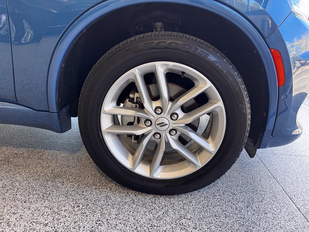 Used 2025 Dodge Durango GT AWD/4WD image 9