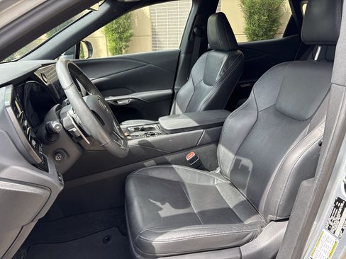 Used 2023 Lexus RX 350 Premium Plus w/ Cold Area Package FWD image 16