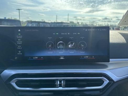 Used 2024 BMW 430i Convertible w/ Premium Package RWD image 20