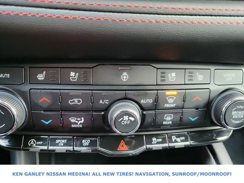 Used 2023 Dodge Durango GT image 28