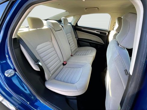 Used 2018 Ford Fusion S image 26