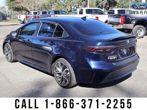 Used 2020 Toyota Corolla LE image 3