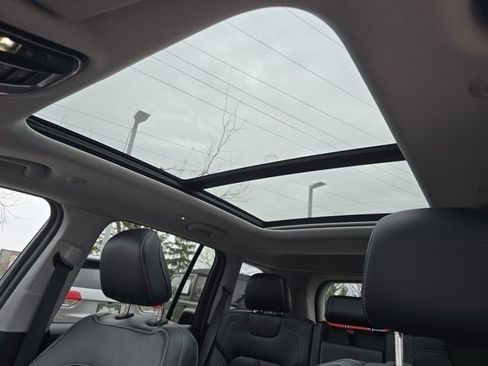 Used 2022 Jeep Grand Cherokee Limited 4xe image 6