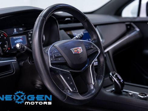 Used 2021 Cadillac XT5 Premium Luxury image 26