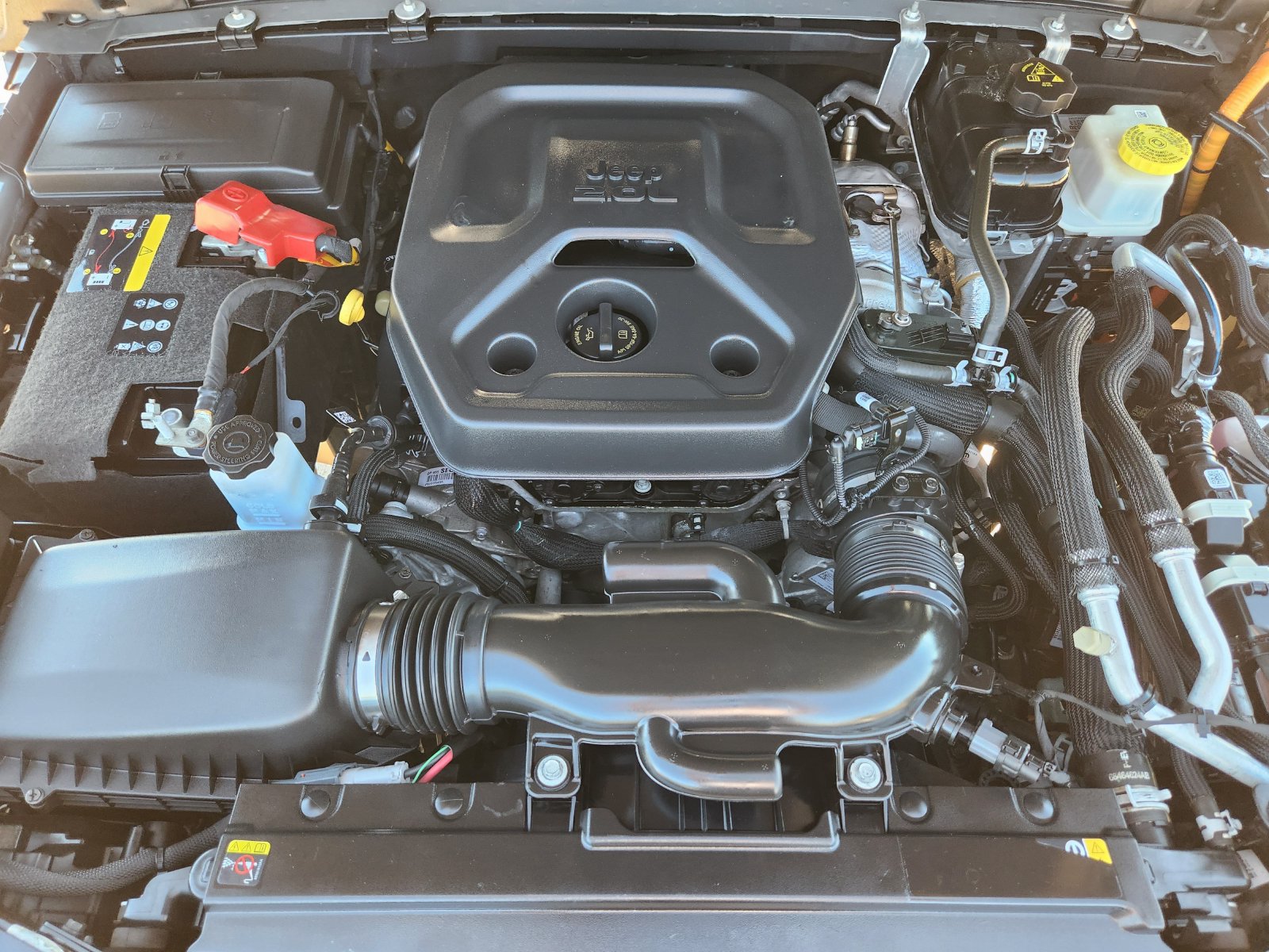 Used 2023 Jeep Wrangler Unlimited AWD/4WD image 40