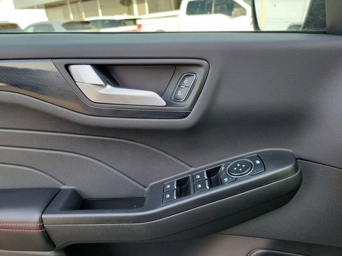 Certified 2025 Ford Escape ST-Line w/ Tech Pack #1 image 18