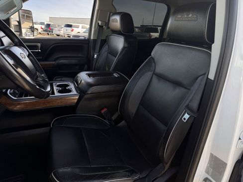 Used 2018 Chevrolet Silverado 3500 High Country w/ Duramax Plus Package image 27