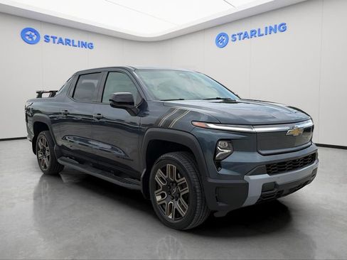 Certified 2026 Chevrolet Silverado EV LT AWD/4WD image 13