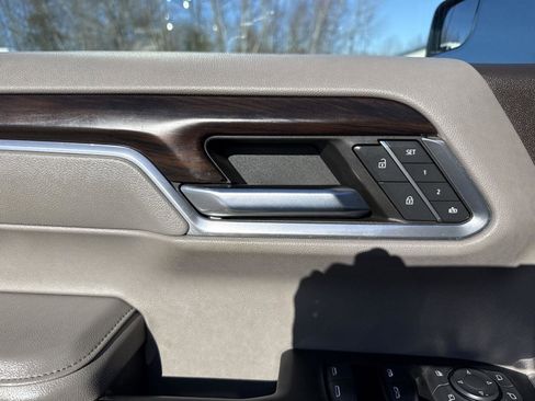 Used 2022 GMC Sierra 1500 SLT w/ SLT Premium Package image 20