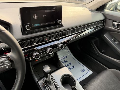 Used 2023 Honda Civic EX image 16