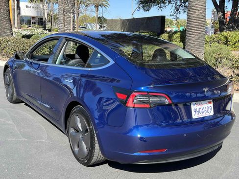 Used 2018 Tesla Model 3 Long Range image 2