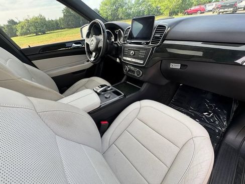 Used 2017 Mercedes-Benz GLE 350 image 32