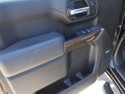 Used 2020 GMC Sierra 1500 Elevation w/ Elevation Value Package AWD/4WD image 18