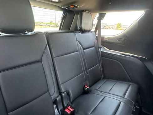 Used 2022 GMC Yukon Denali RWD image 23