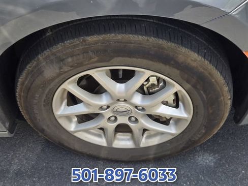 Used 2025 Chrysler Pacifica Select FWD image 5