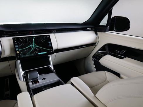 New 2026 Land Rover Range Rover SE AWD/4WD image 18