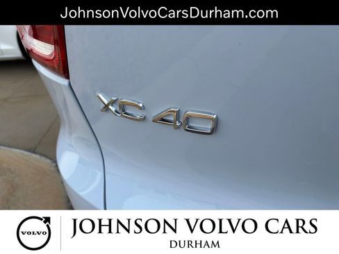New 2026 Volvo XC40 B4 Plus w/ Climate Package image 5