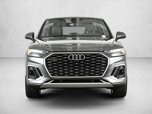 Used 2024 Audi Q5 2.0T Premium Plus w/ Premium Plus Package AWD/4WD image 2