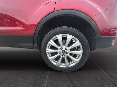 Used 2017 Ford Escape Titanium image 25