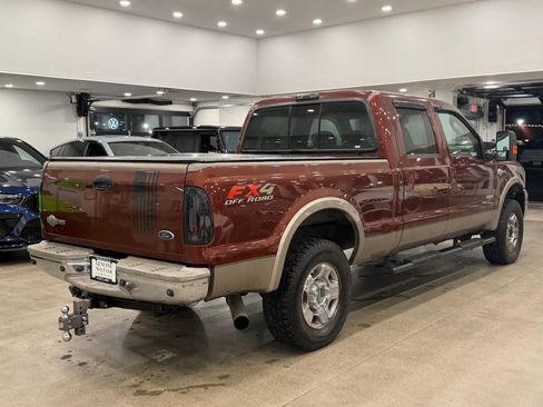 Used 2006 Ford F250 King Ranch image 3