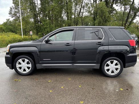 Used 2017 GMC Terrain SLE FWD image 2