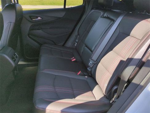 Used 2022 Chevrolet Equinox RS image 22