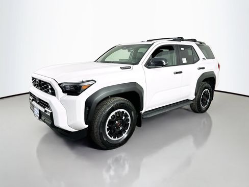 New 2026 Toyota 4Runner TRD Off-Road Premium AWD/4WD image 3