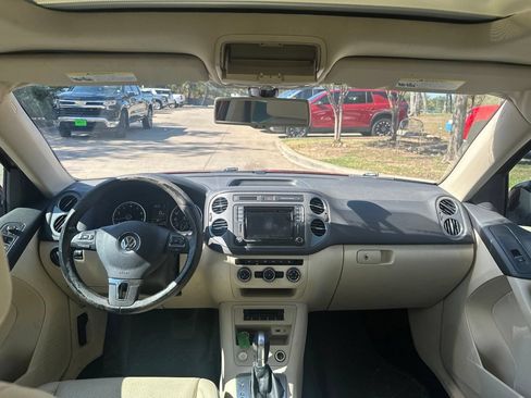 Used 2016 Volkswagen Tiguan SE FWD image 12