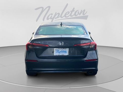 Used 2024 Honda Civic Sport image 4