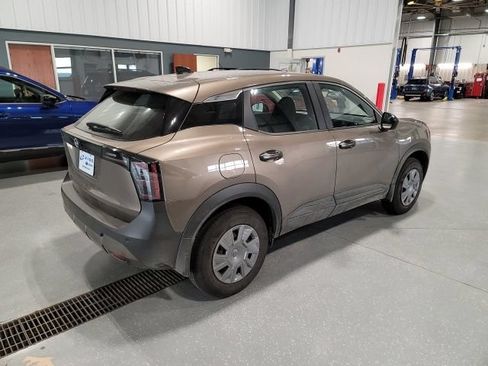 Used 2026 Nissan Kicks S FWD image 7