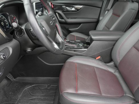 Used 2022 Chevrolet Blazer RS w/ Enhanced Convenience Package image 12