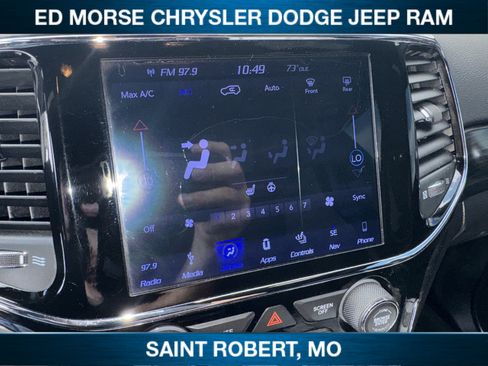 Used 2019 Jeep Grand Cherokee Laredo AWD/4WD image 16